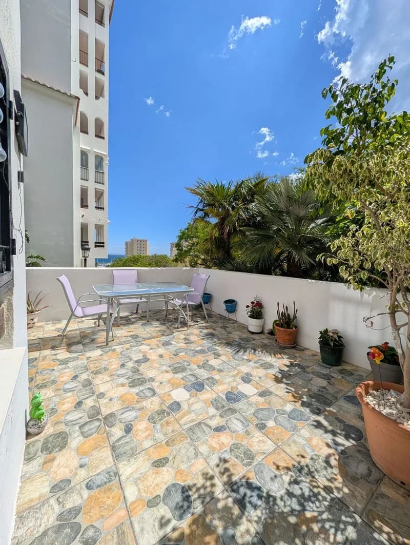 Piso de 2 habitaciones en Estepona - Imagen